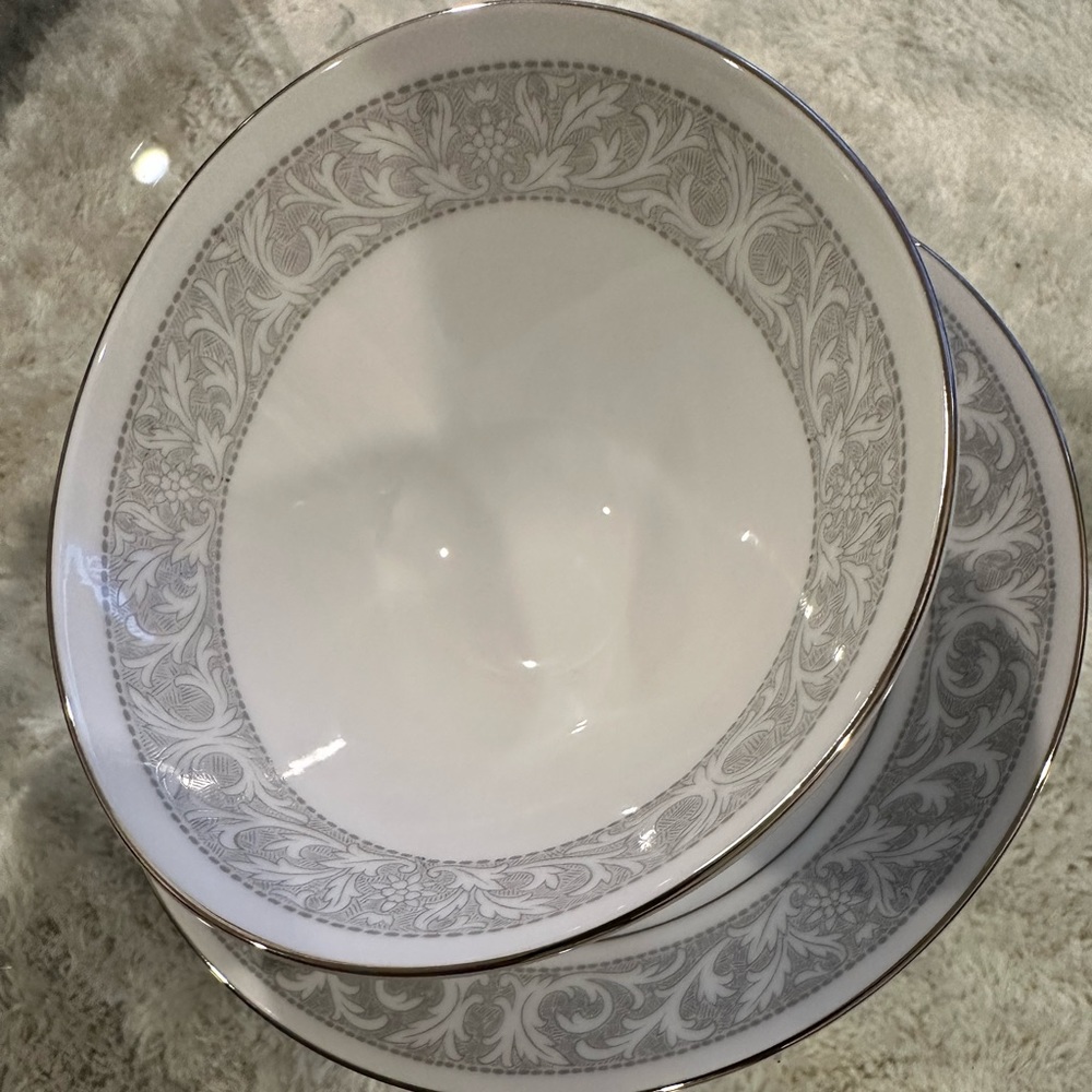 Imperial China W Dalton 5671 Whitney Gravy Boat Attached to bottom Plate